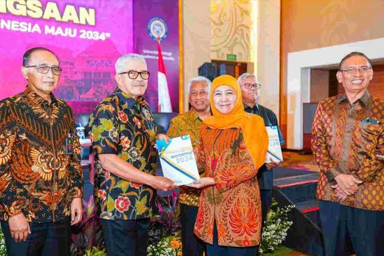 Unair Shares Perspectives from Several Sectors for Developed Indonesia