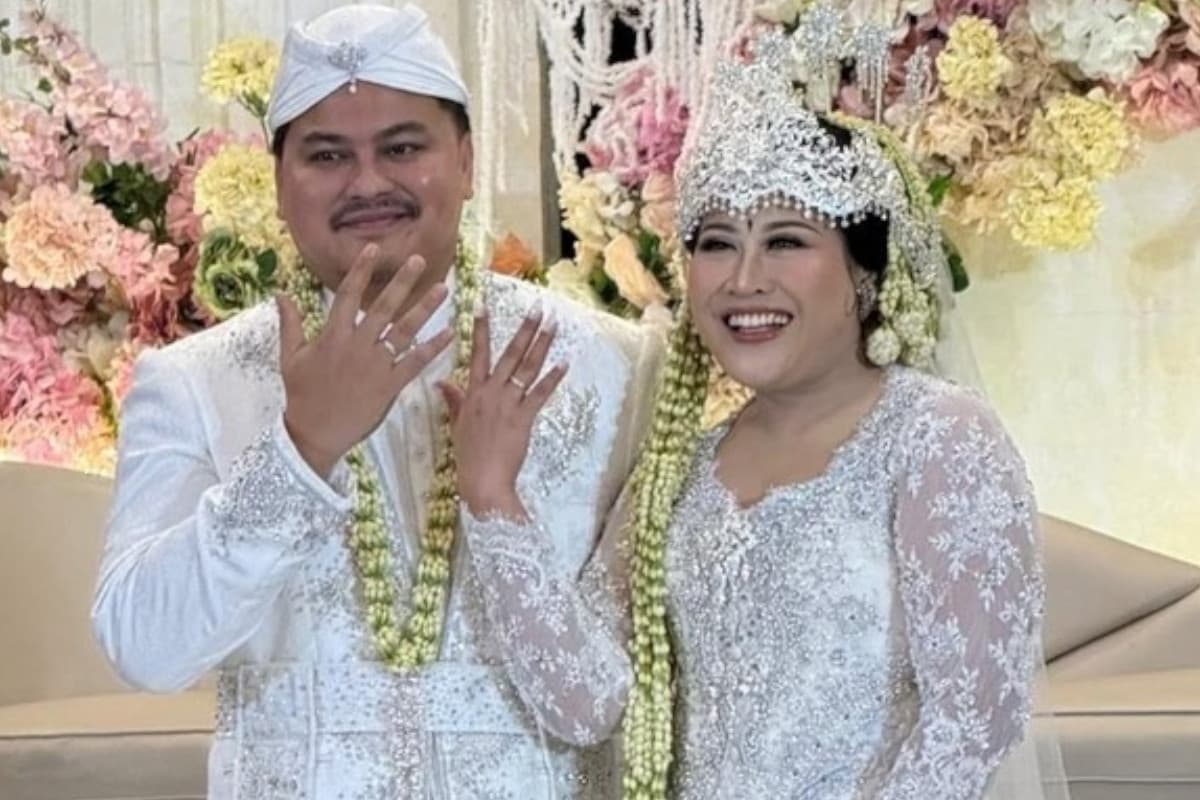 Dua Bulan Menikah, Boiyen Gugat Cerai Suami